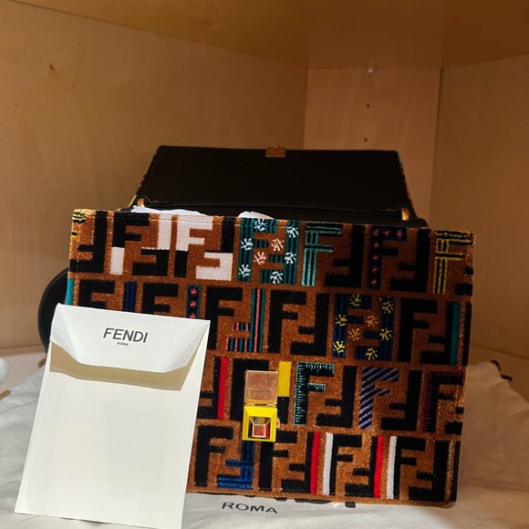 FENDI 
Velvet Vitello Dolce Fun Fair Kan I Shoulder Bag Tobacco Multicolor Black - Picture 3 of 11